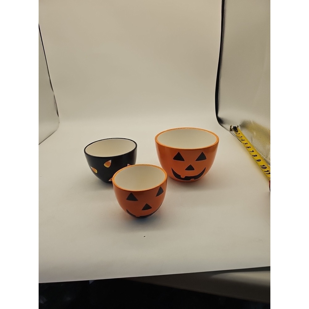 Lot Of 3 ND Exclusive Ceramic Cream Pumpkin Bowls HALLOWEEN‎ / FALL DECOR